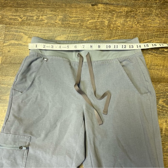 FIGS Technical Collection Zamora Jogger Scrub Pants XS Gray Drawstring Pockets - Picture 2 of 9